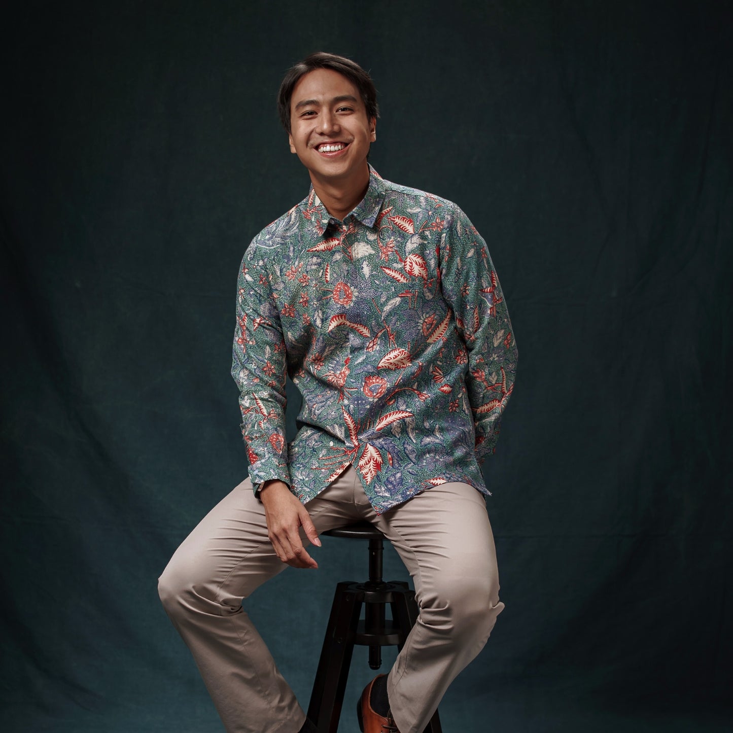Buanu - Mandalas Premium Men's Long Sleeve Batik Shirt