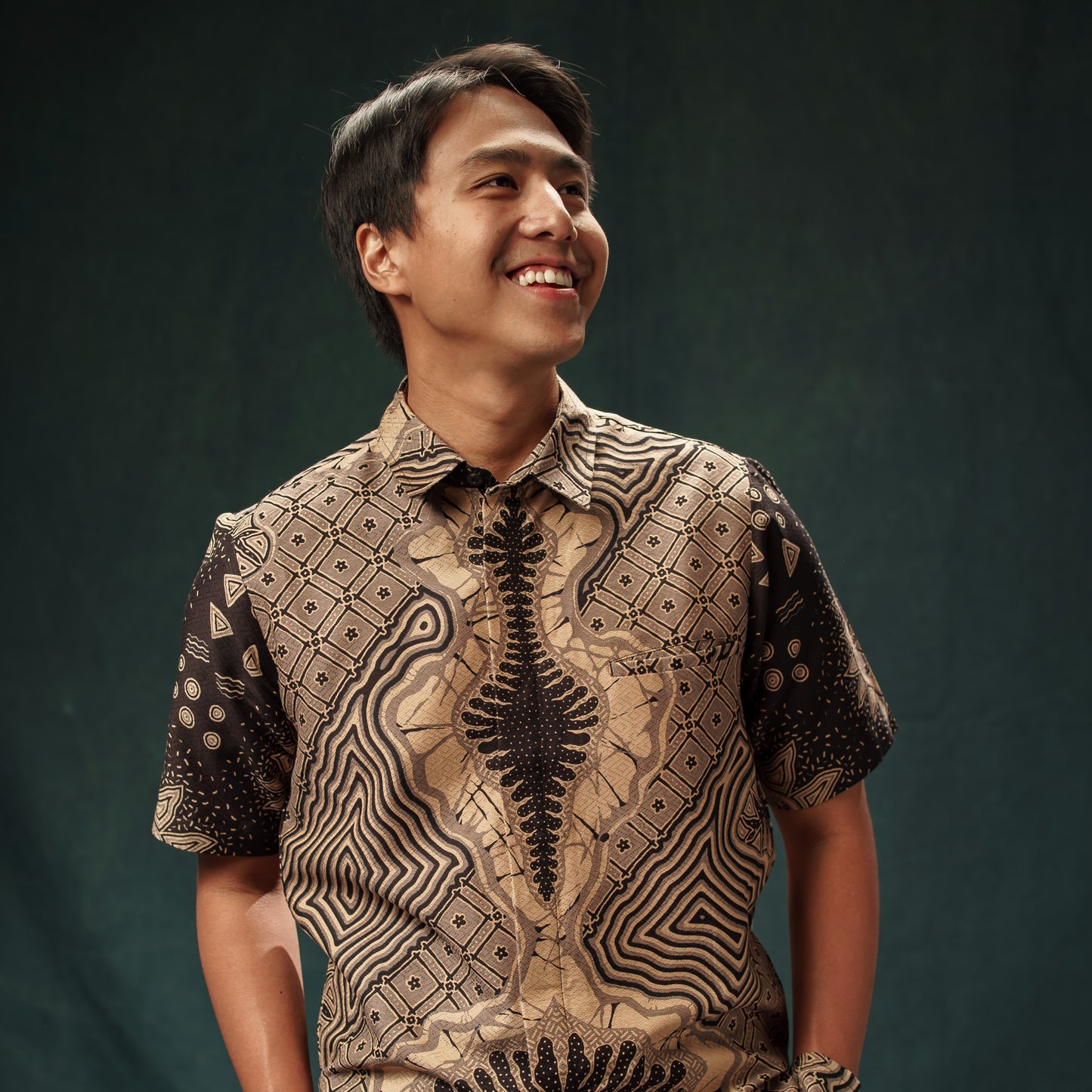 Ovidian - Mandalas Premium Men's Short Sleeve Batik Shirt