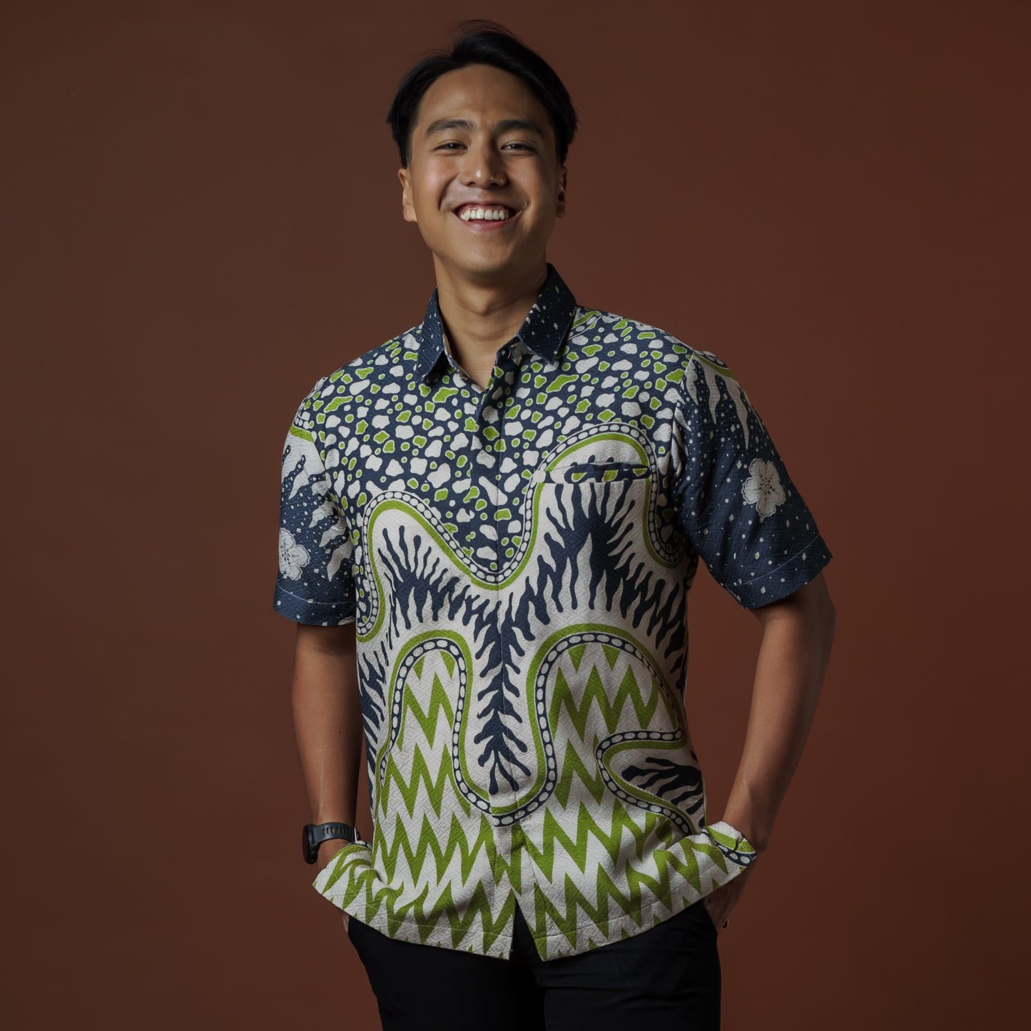 Mantis - Mandalas Kemeja Batik Pria Premium Lengan Pendek