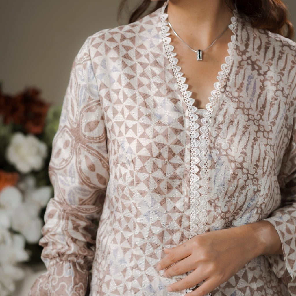 Dalilah Long Sleeve - Mandalas Top Kebaya Set Women's Outer Batik Embroidery Modern