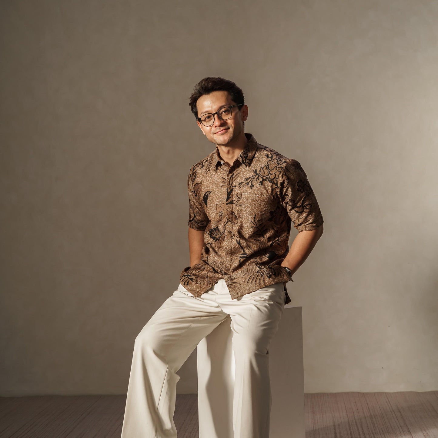 Kolibri - Mandalas Premium Men's Short Sleeve Batik Shirt