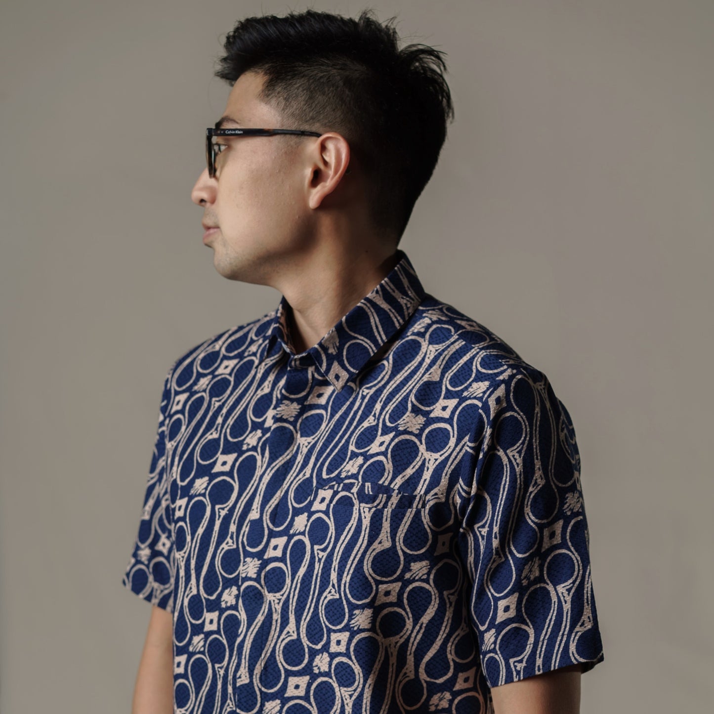 Paranyu - Mandalas Kemeja Batik Pria Lengan Pendek