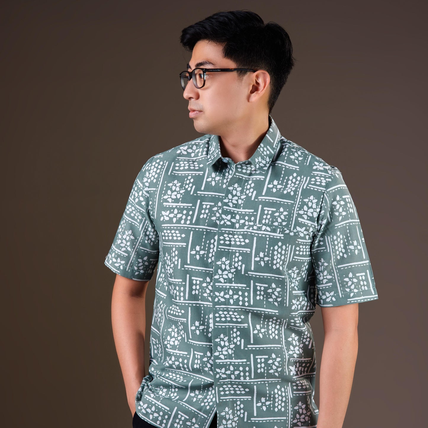 Conteni - Mandalas Premium Men's Short Sleeve Batik Shirt