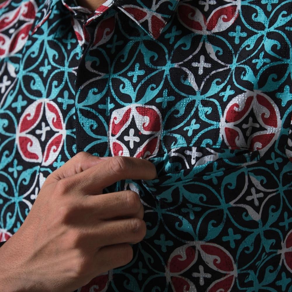 Pakubumi - Mandalas Premium Men's Short Sleeve Batik Shirt