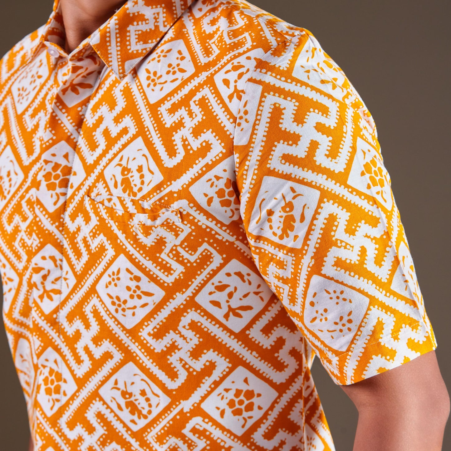 Romanye - Mandalas Kemeja Batik Pria Premium Lengan Pendek