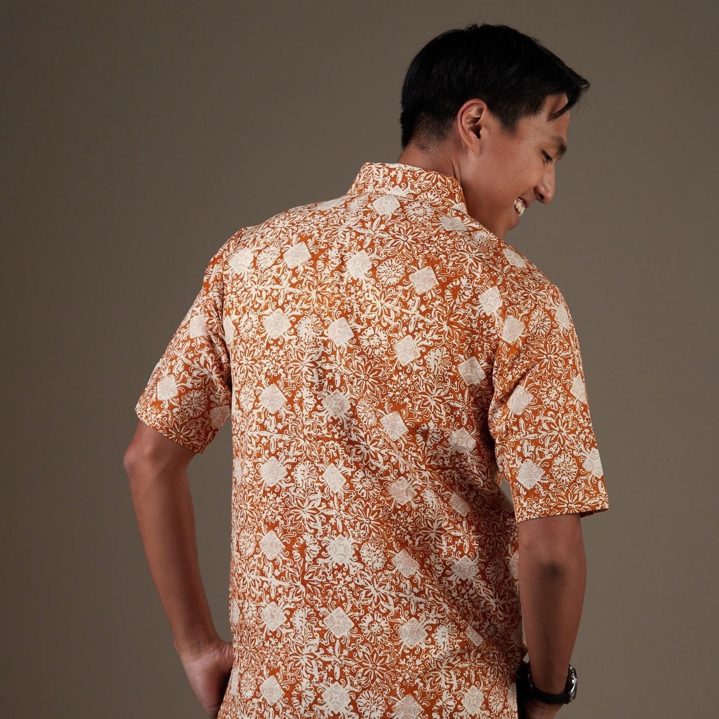 Haruki - Mandalas Kemeja Batik Pria Premium Lengan Pendek
