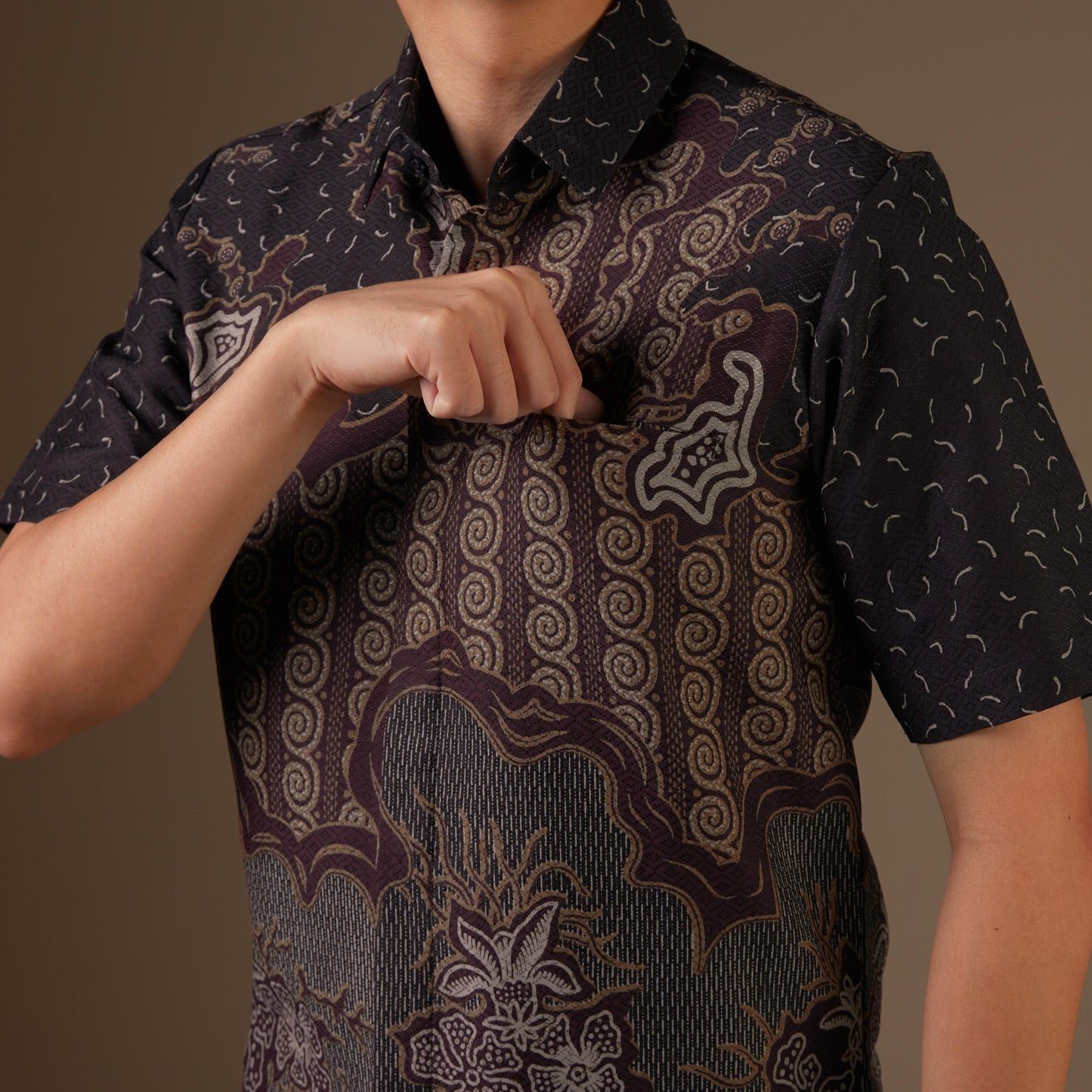 Akasia - Mandalas Kemeja Batik Pria Premium Lengan Pendek