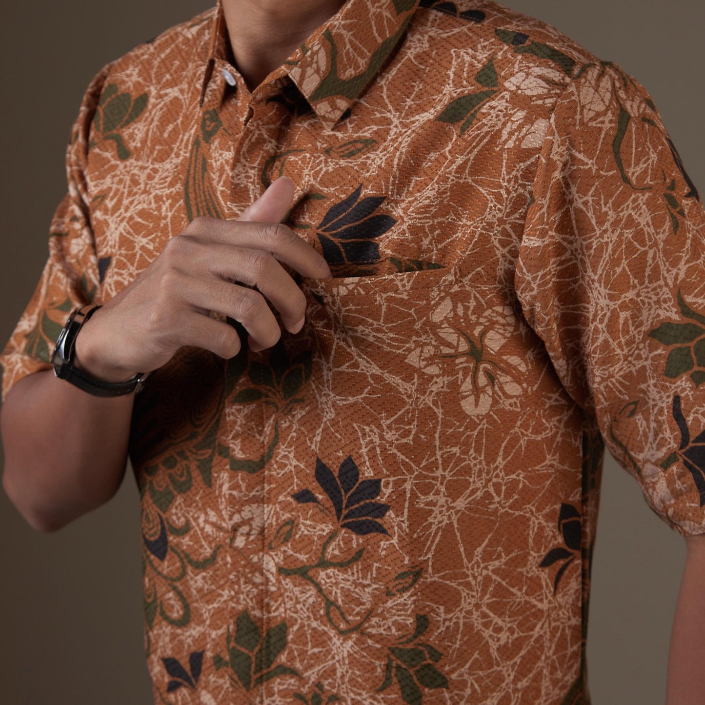 Vertit - Mandalas Kemeja Batik Pria Premium Lengan Pendek
