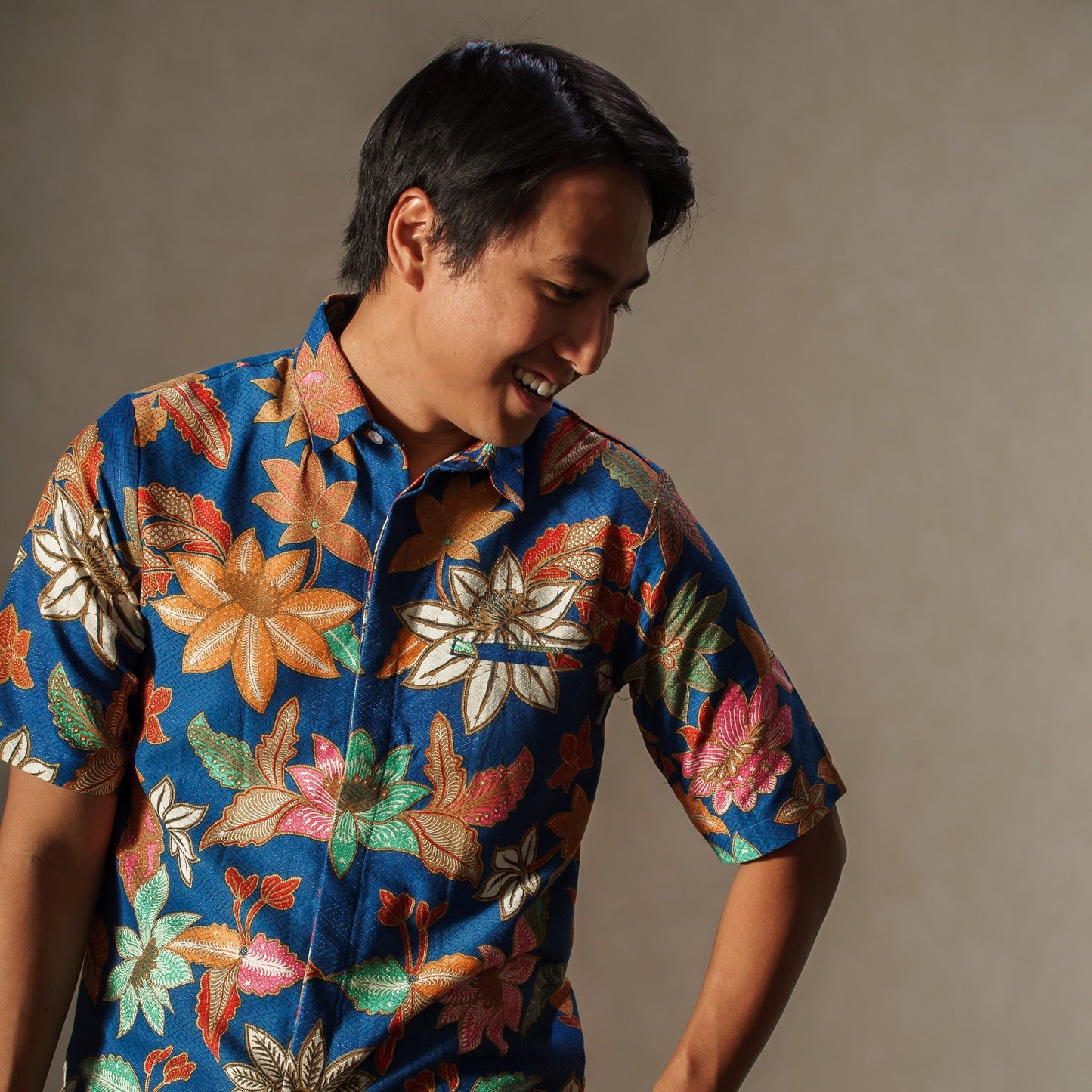 Melatiru - Mandalas Premium Men's Short Sleeve Batik Shirt