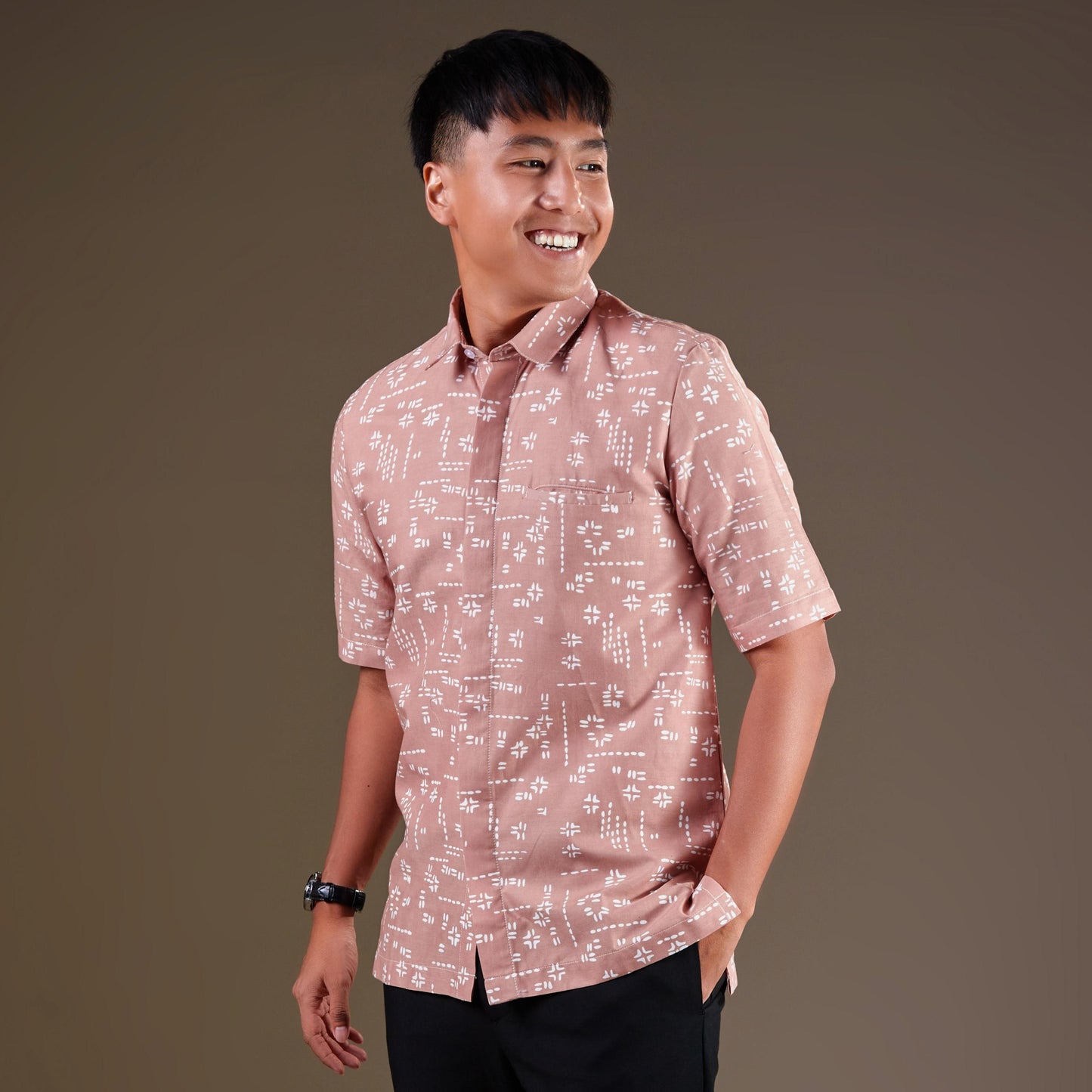 Krema - Mandalas Kemeja Batik Pria Premium Lengan Pendek
