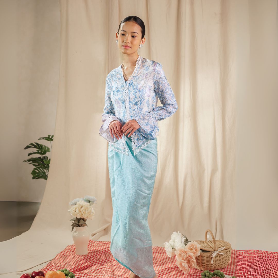 Dalilah Long Sleeve - Mandalas Top Kebaya Set Women's Outer Batik Embroidery Modern