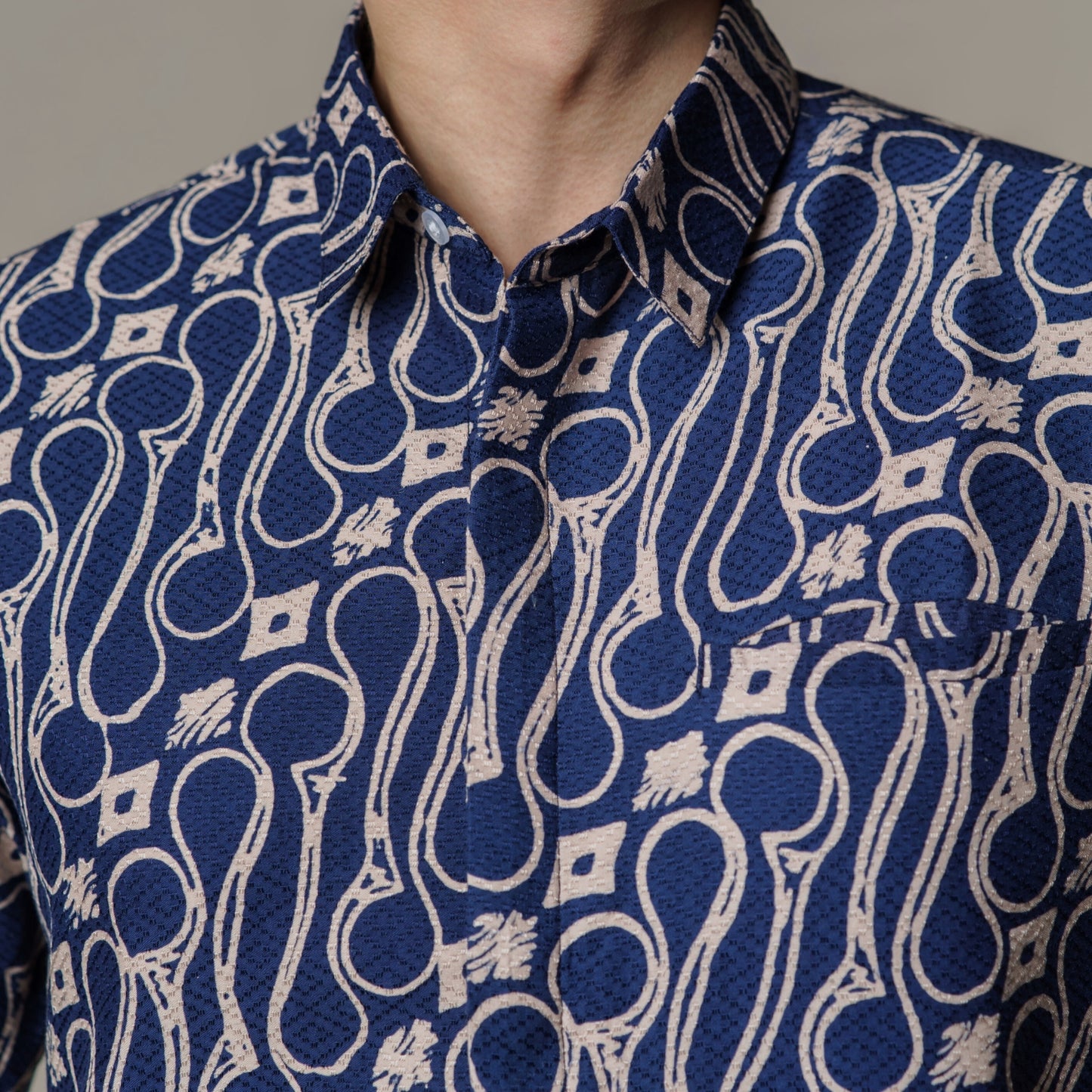 Paranyu - Mandalas Kemeja Batik Pria Lengan Pendek
