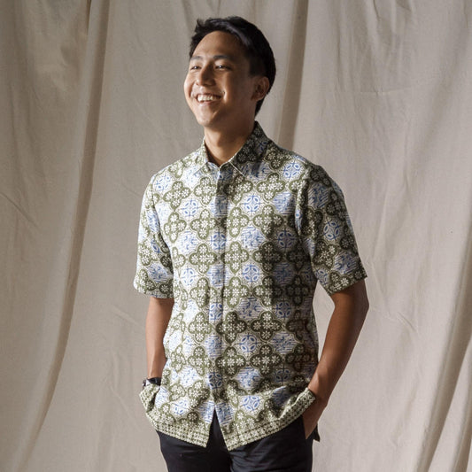 Regia - Mandalas Premium Men's Short Sleeve Batik Shirt