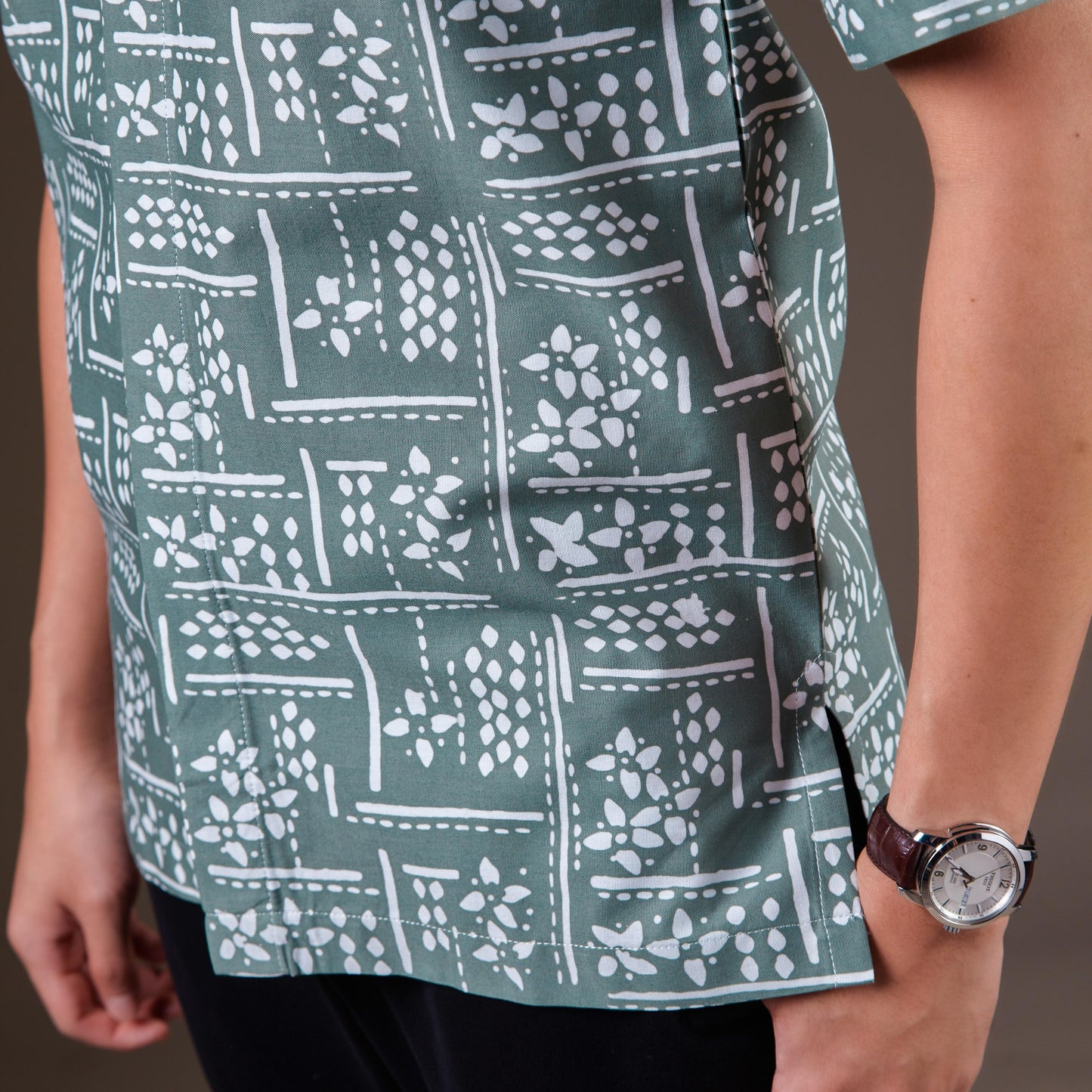 Conteni - Mandalas Premium Men's Short Sleeve Batik Shirt