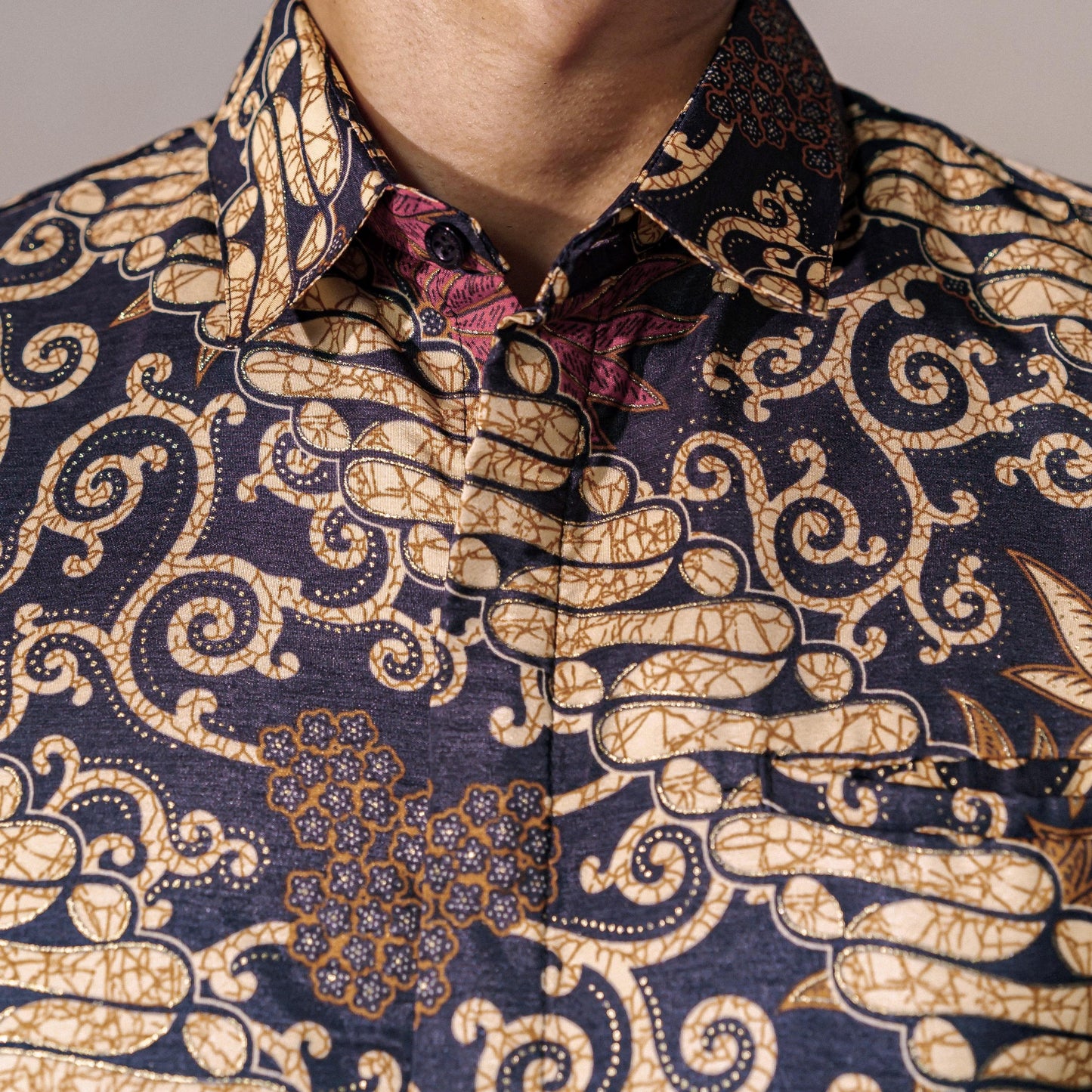 Mika - Mandalas Kemeja Batik Pria Premium Lengan Pendek