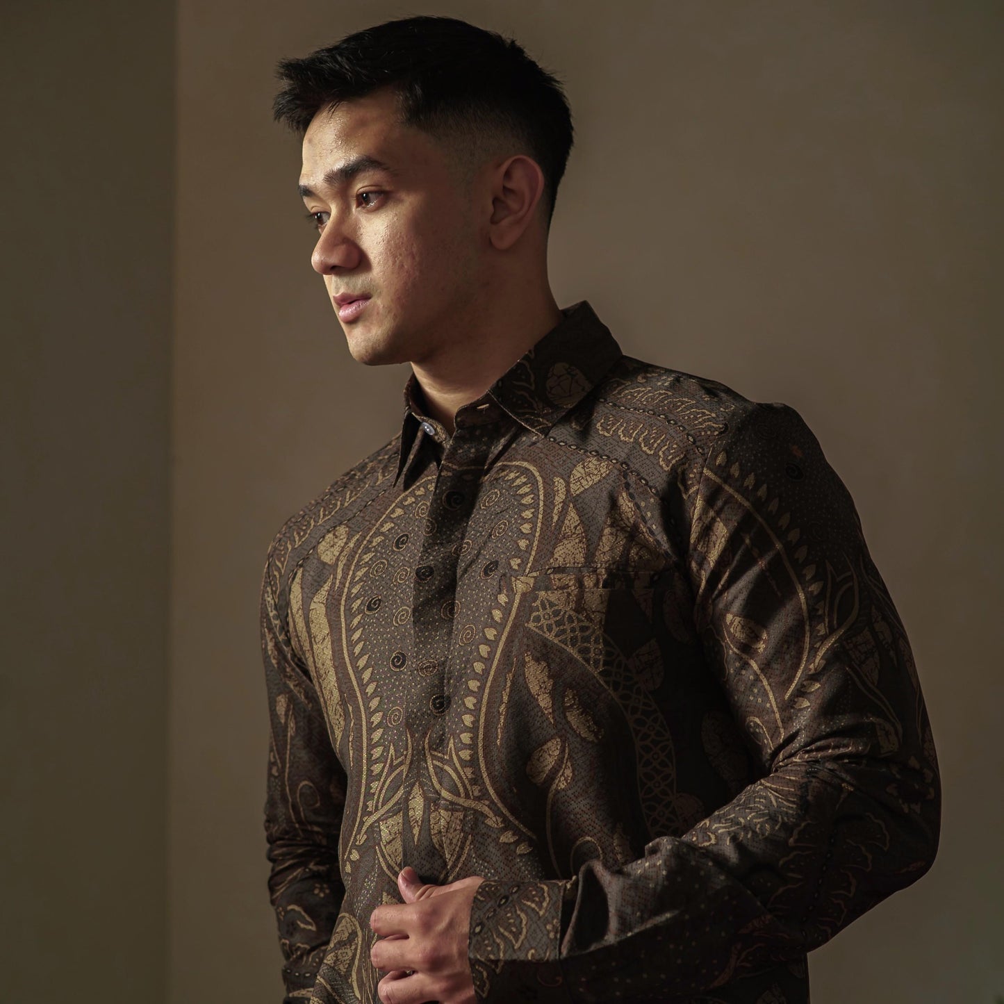Tritabu - Mandalas Premium Men's Long Sleeve Batik Shirt