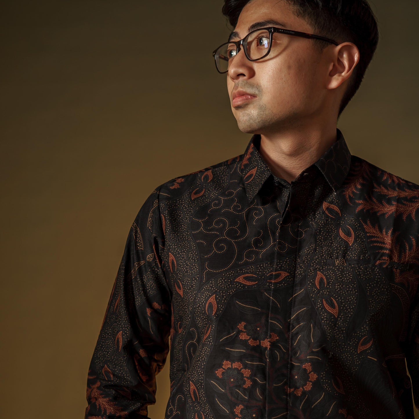 Raluka - Mandalas Premium Men's Long Sleeve Batik Shirt