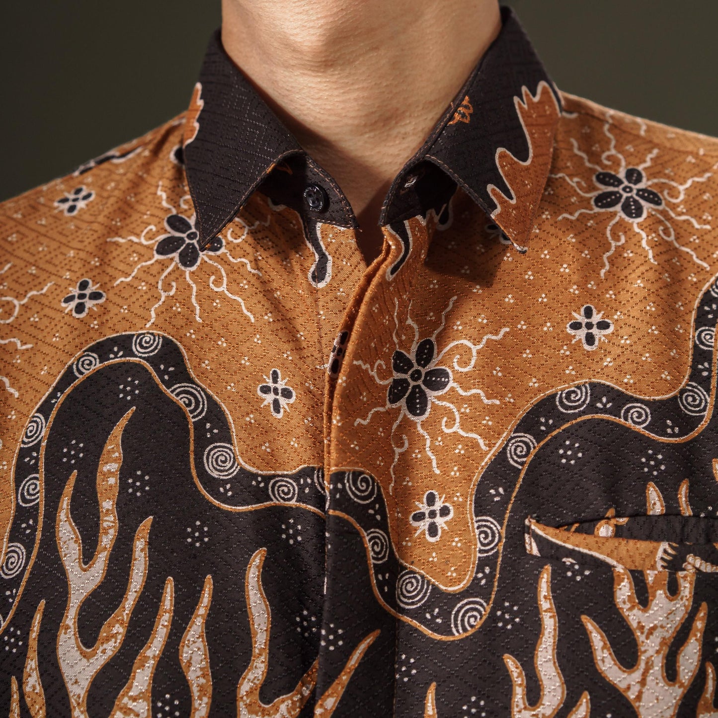 Delbara - Mandalas Kemeja Batik Pria Premium Lengan Panjang