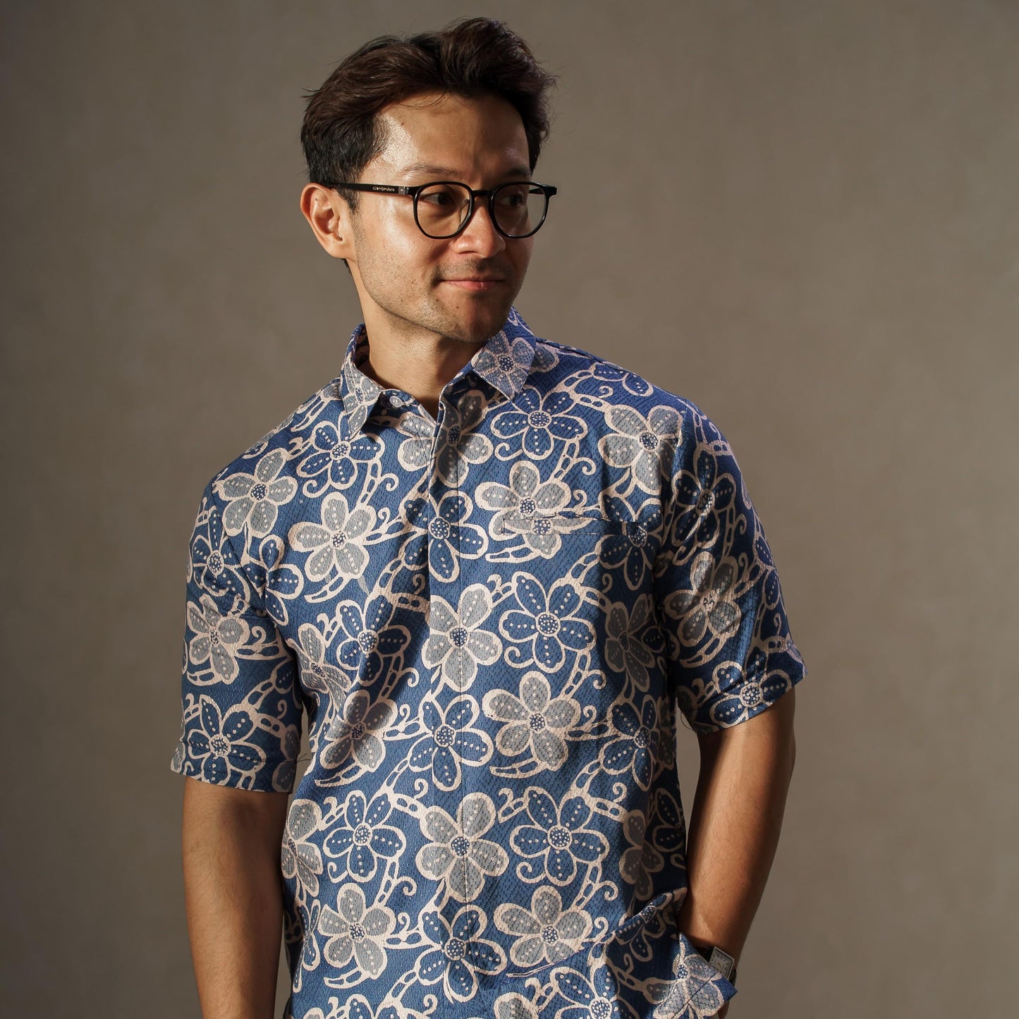 Semerbak - Mandalas Premium Men's Short Sleeve Batik Shirt
