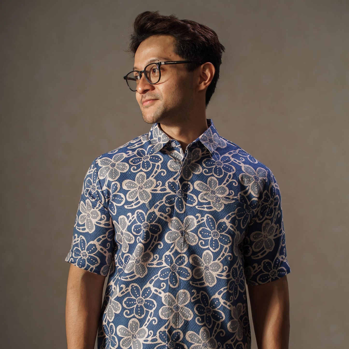 Semerbak - Mandalas Premium Men's Short Sleeve Batik Shirt