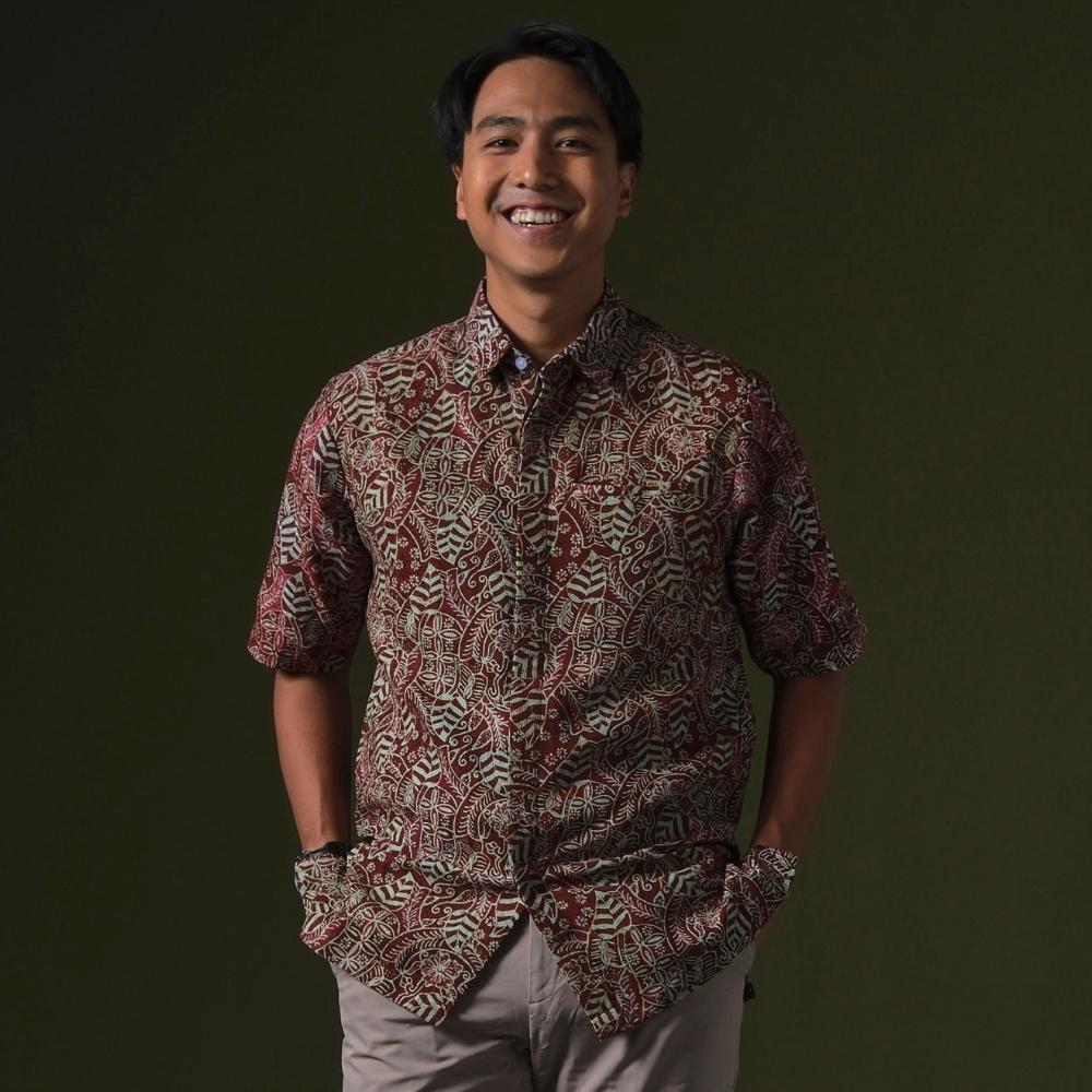 Maruna - Mandalas Premium Men's Short Sleeve Batik Shirt