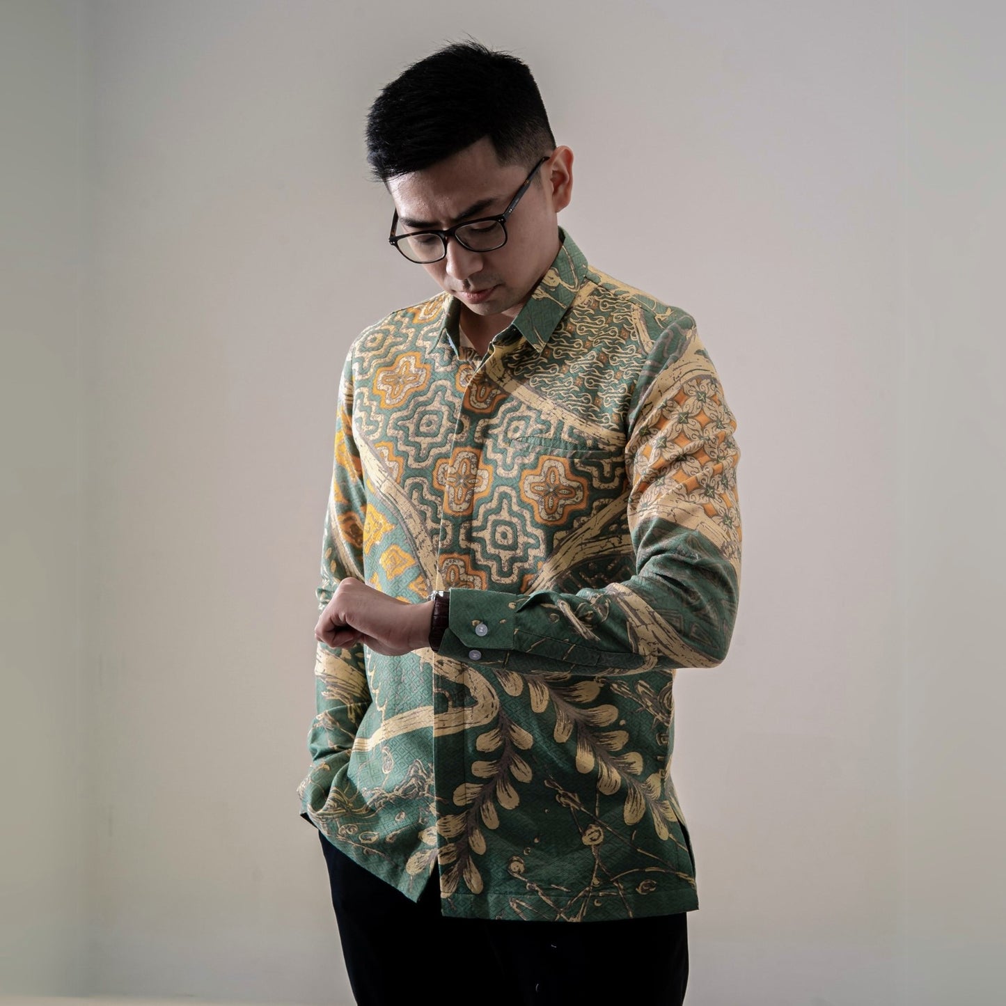 Honowun - Mandalas Kemeja Batik Pria Premium Lengan Panjang