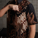 Ugraha - Mandalas Kemeja Batik Pria Premium Lengan Pendek - Mandalas